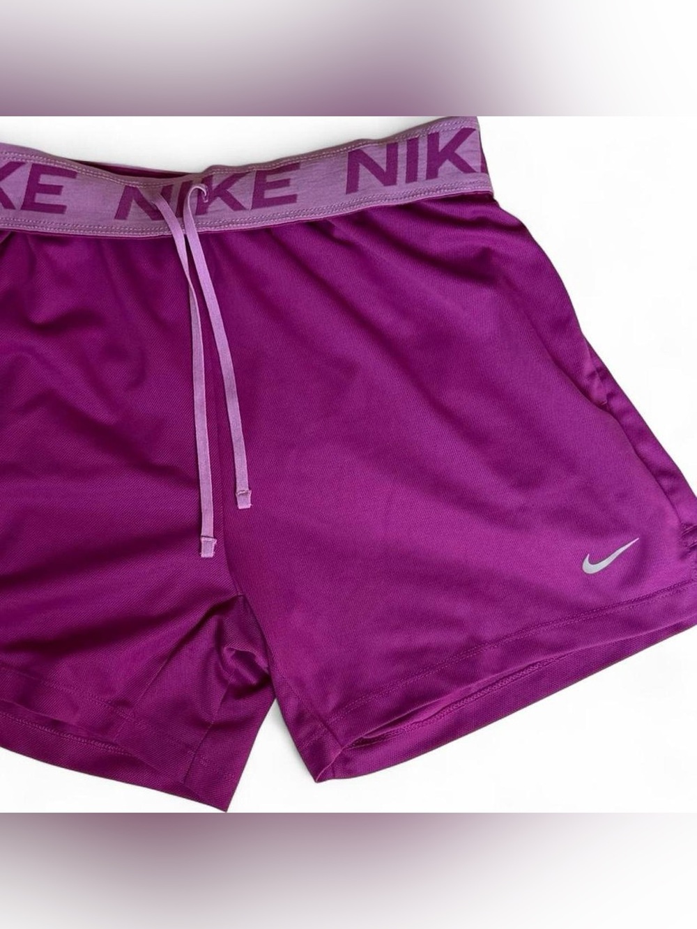 FUCHSIA NIKE ATHLETIC SHORTS 🎀